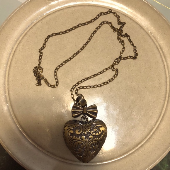 Vintage Inspired Heart Adjustable Necklace - Picture 1 of 4